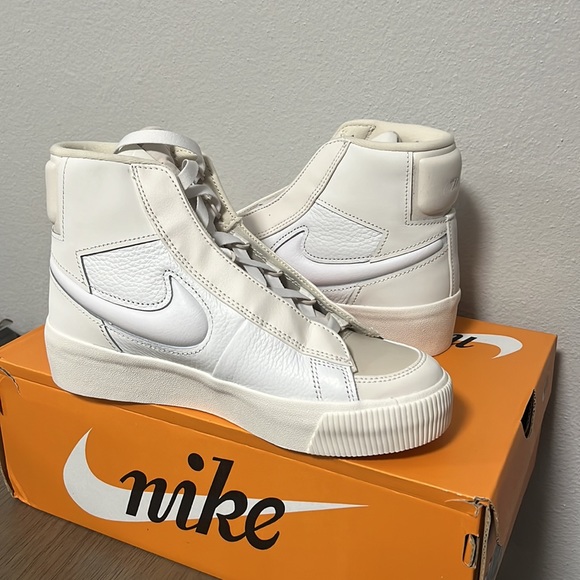 NWT Women's Nike Blazer Mid Victory Sneakers - Off-white & Cream - DR2948100 - Picture 7 of 12